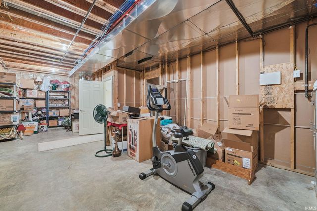 527 Chestnut Hills Parkway, Fort Wayne, IN 46814