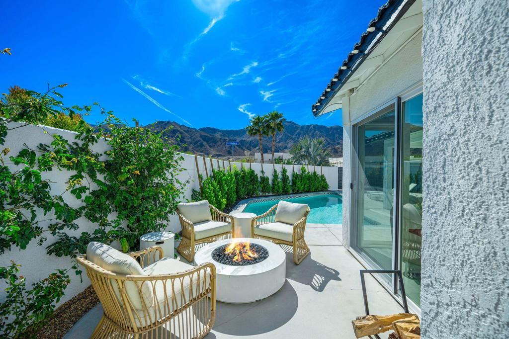 54990 Avenida Madero, La Quinta, CA 92253