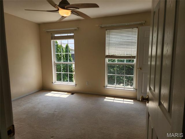 321 Heritage Commons Circle, O'fallon, MO 63368