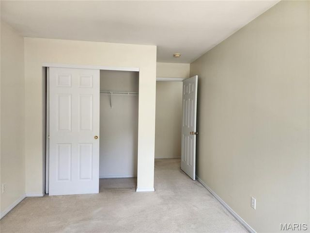321 Heritage Commons Circle, O'fallon, MO 63368