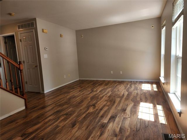 321 Heritage Commons Circle, O'fallon, MO 63368