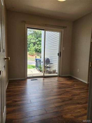 321 Heritage Commons Circle, O'fallon, MO 63368