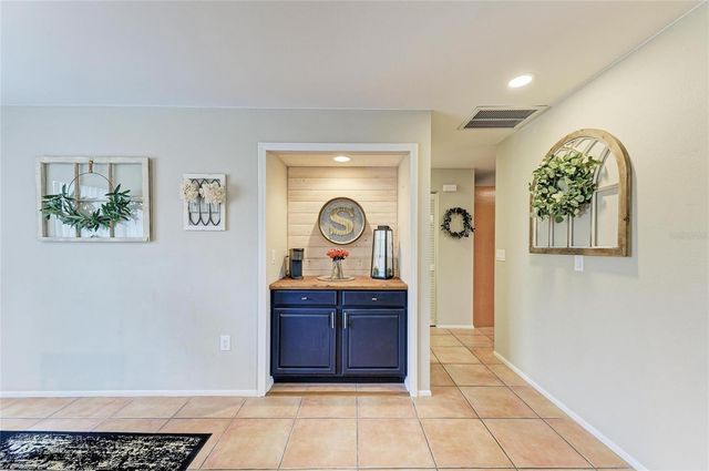 3871 EASTON STREET, Sarasota, FL 34238