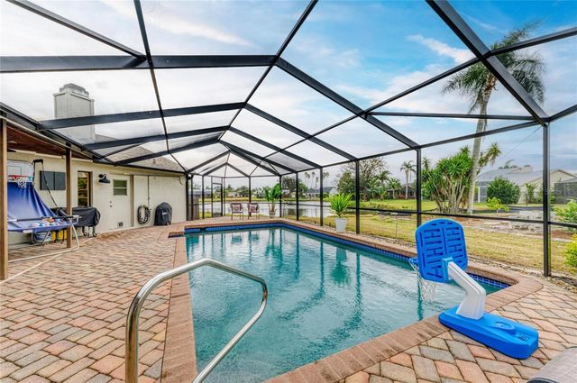 3871 EASTON STREET, Sarasota, FL 34238