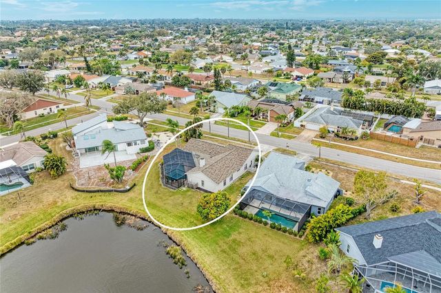 3871 EASTON STREET, Sarasota, FL 34238