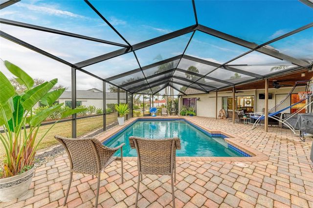 3871 EASTON STREET, Sarasota, FL 34238