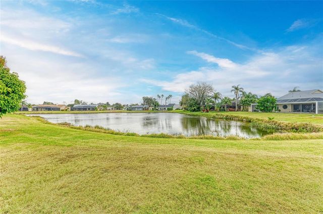 3871 EASTON STREET, Sarasota, FL 34238