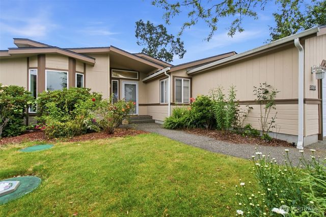 8018 18th Lane SE, Lacey, WA 98503
