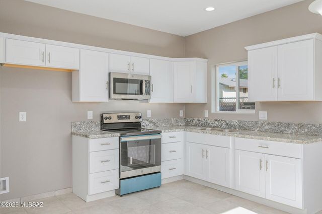 1520 E 27th Street, Tucson, AZ 85713