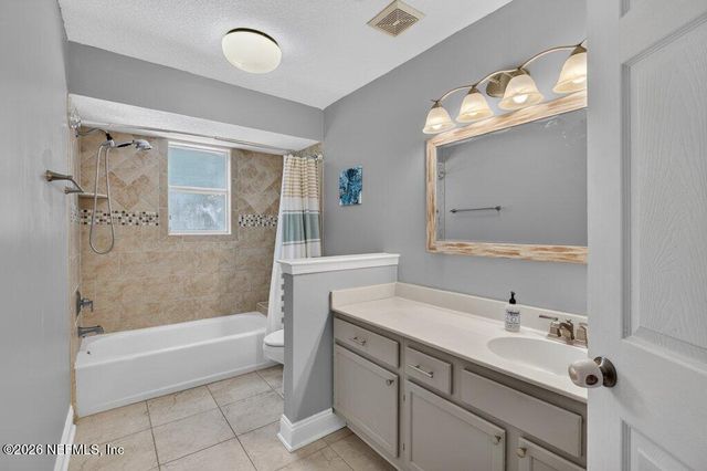 385 LOLLY Lane, St. Johns, FL 32259