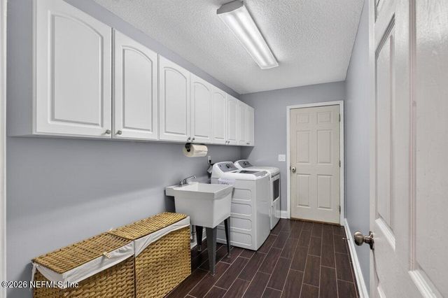 385 LOLLY Lane, St. Johns, FL 32259
