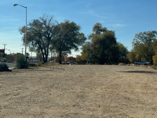 1331 Bridge Boulevard SW, Albuquerque, NM 87105