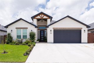 4101 Karo Dr, Corpus Christi, TX 78414