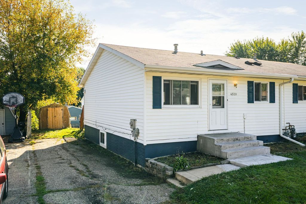 4520 22nd Avenue NW, Rochester, MN 55901