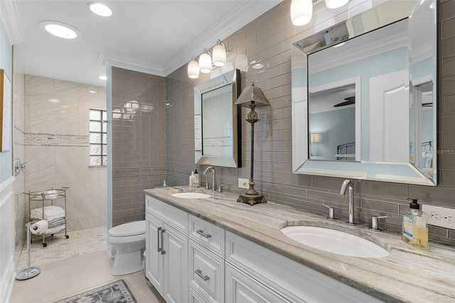 3560 WORTH CIRCLE, The Villages, FL 32162