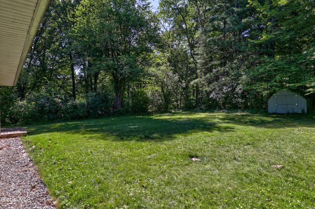 1 Linda Lane, Colonie, NY 12309