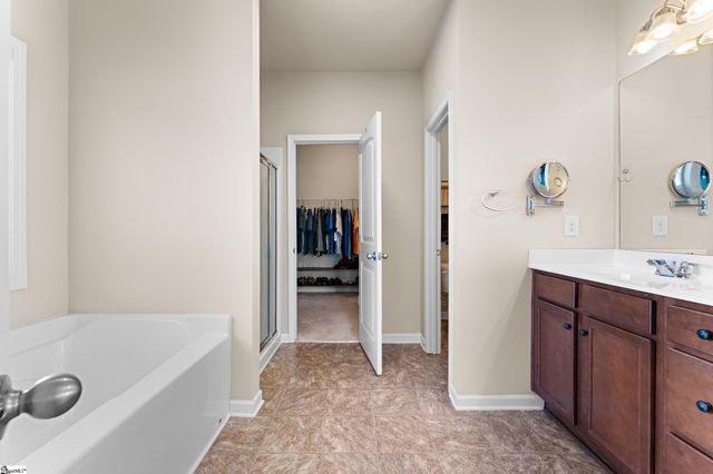 200 Marehaven Court, Piedmont, SC 29673