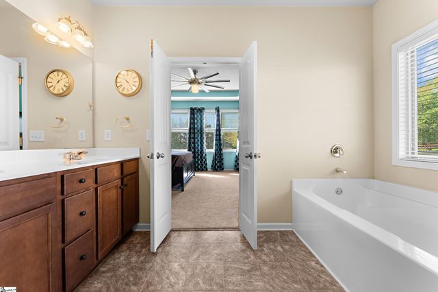 200 Marehaven Court, Piedmont, SC 29673