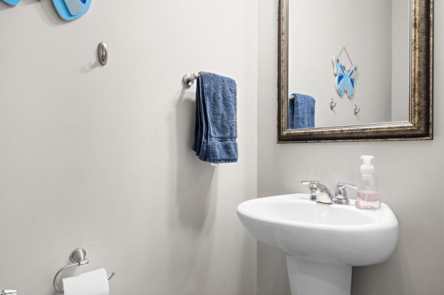 200 Marehaven Court, Piedmont, SC 29673