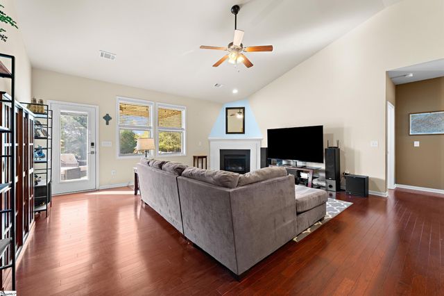 200 Marehaven Court, Piedmont, SC 29673