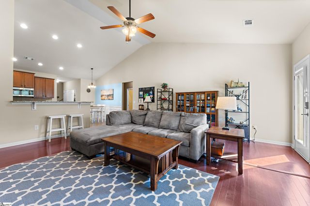 200 Marehaven Court, Piedmont, SC 29673