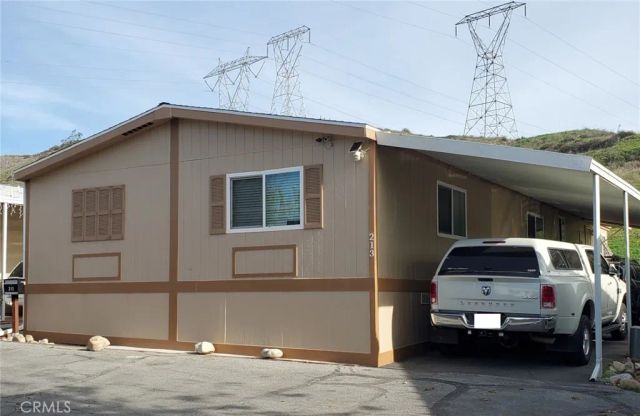 29021 Bouquet Canyon 213, Saugus, CA 91350