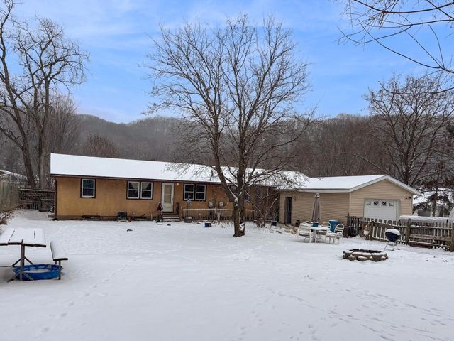 3012 Willow DRIVE, La Crosse, WI 54601