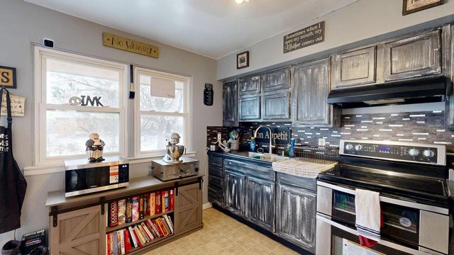 3012 Willow DRIVE, La Crosse, WI 54601