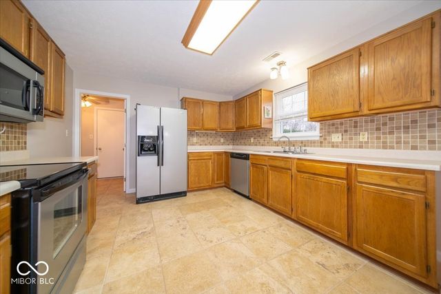 409 Paris Drive, Franklin, IN 46131