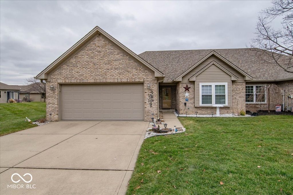 409 Paris Drive, Franklin, IN 46131
