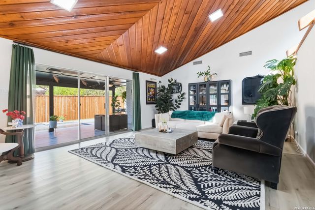 2419 Rockaway, San Antonio, TX 78232