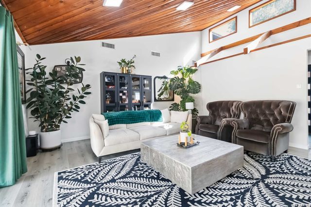 2419 Rockaway, San Antonio, TX 78232