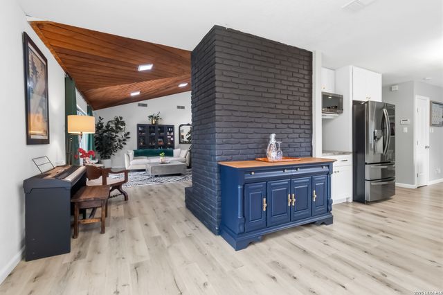 2419 Rockaway, San Antonio, TX 78232