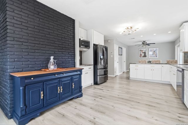 2419 Rockaway, San Antonio, TX 78232