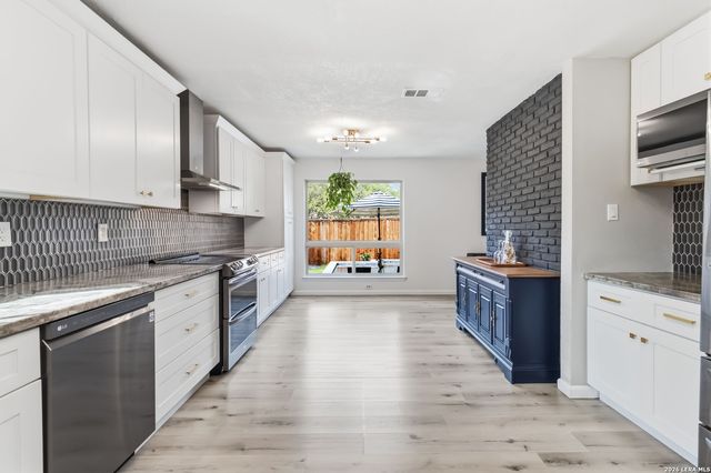 2419 Rockaway, San Antonio, TX 78232