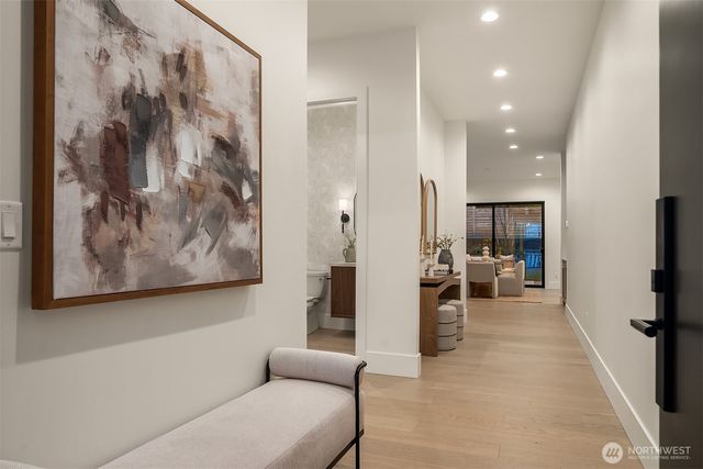 2309 103rd Avenue NE, Bellevue, WA 98004