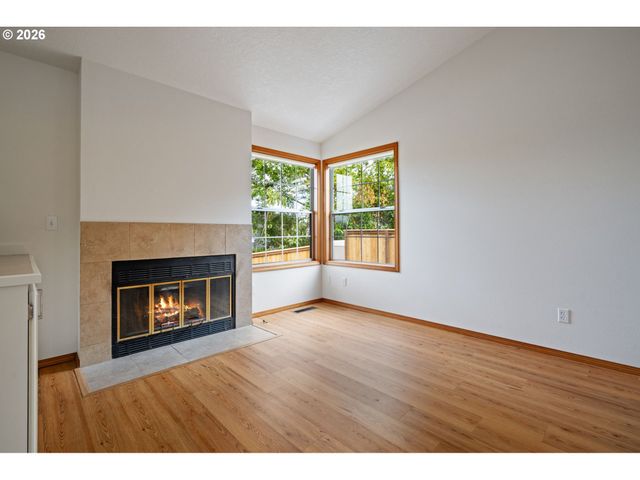 7721 Sw AFTON Ln, Portland, OR 97224