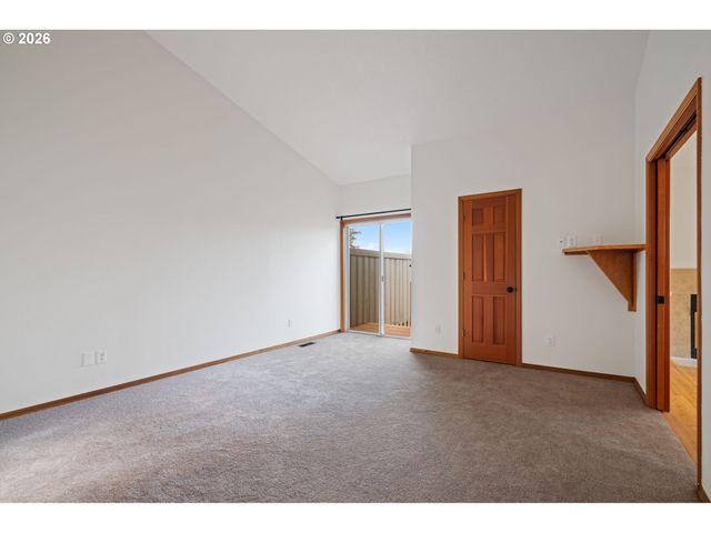 7721 Sw AFTON Ln, Portland, OR 97224