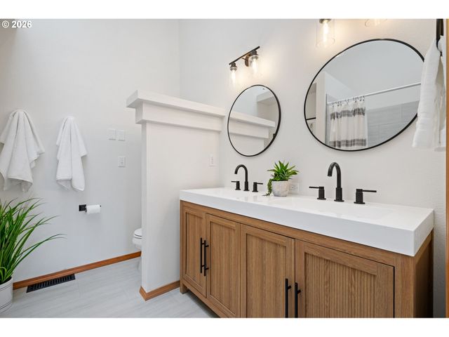 7721 Sw AFTON Ln, Portland, OR 97224