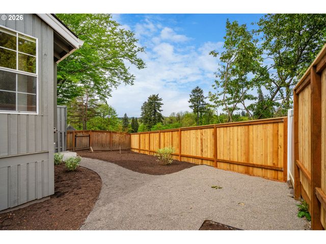 7721 Sw AFTON Ln, Portland, OR 97224