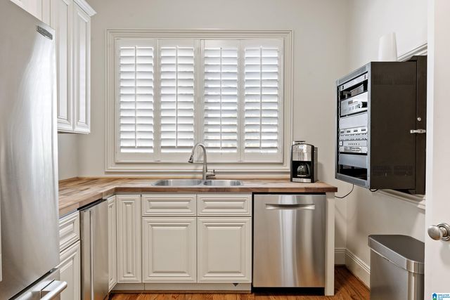 2008 BANEBERRY DRIVE, Hoover, AL 35244