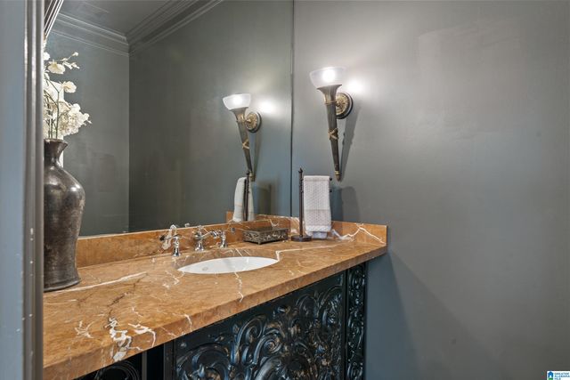 2008 BANEBERRY DRIVE, Hoover, AL 35244