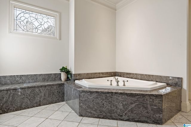 2008 BANEBERRY DRIVE, Hoover, AL 35244