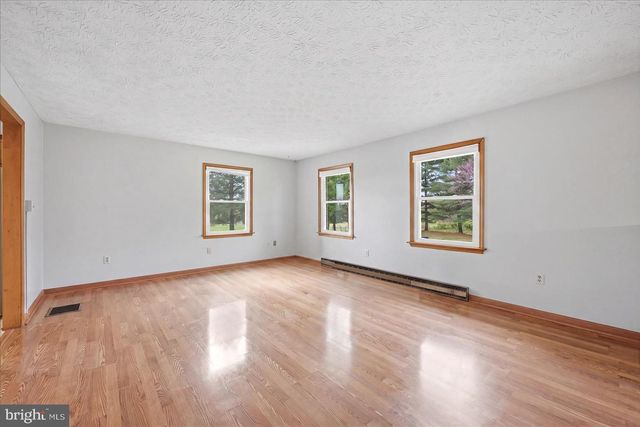 2755 ALLEN RD, Berryville, VA 22611
