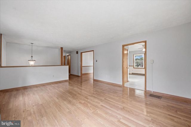 2755 ALLEN RD, Berryville, VA 22611