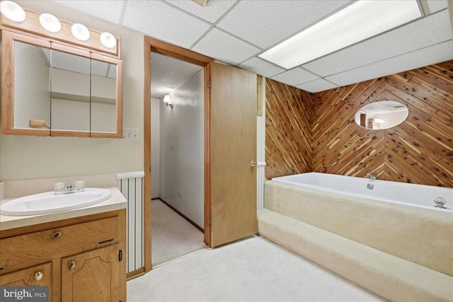 2755 ALLEN RD, Berryville, VA 22611