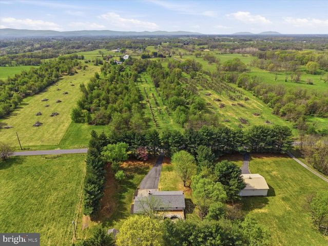 2755 ALLEN RD, Berryville, VA 22611
