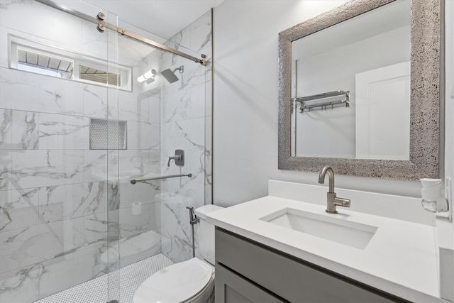 7724 Meadowhaven Drive, Dallas, TX 75254