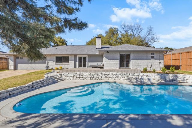 7724 Meadowhaven Drive, Dallas, TX 75254