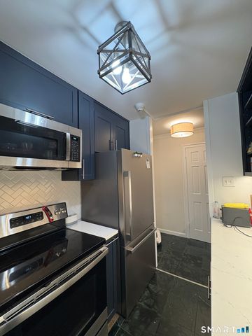 100 York Street 7E, New Haven, CT 06511